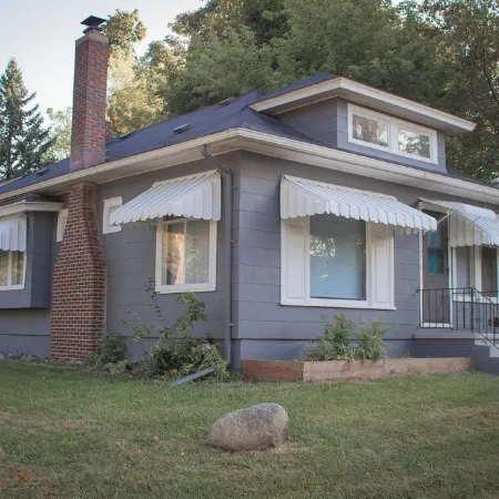 Steps to MSU • Quick Hwy Access • Guests Rave: Clean + Quiet + Family Friendly