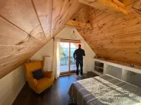 Cabin No. 4 @ The Old Swiss Village - Lake Views!
