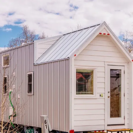 ☆ Luxurious Tiny House ☆ Rocky Mountain Getaway