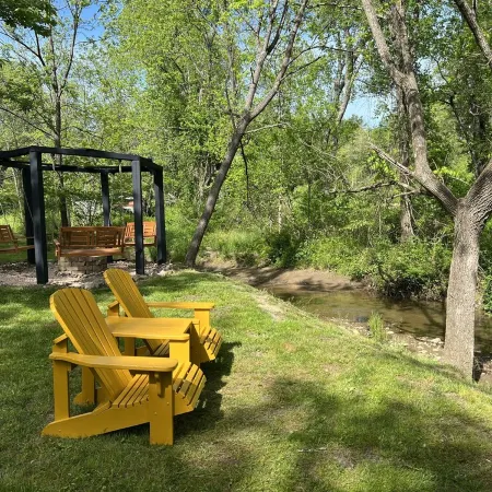 Creekside Cottage w/ Hot Tub near Asheville, Pet-Friendly