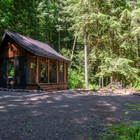 Little House On The Mountain--ZigZag Mountain View