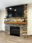 Luxury Condo at Cranmore Mountain in North Conway!! Heated Pool & Hot Tub!!!