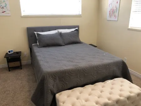 Lovely 3 bedroom house with Ping Pong Table and Patio