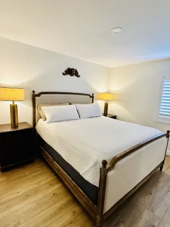 Gorgeous 3 Bedroom Condo