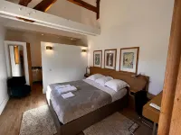 Ancien Pressoir à vin Totalement Restauré, Transformé en Gîte Hotels in Cheverny