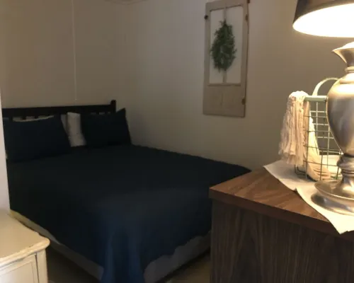 Tiny casita in beautiful Uvalde, 20 minutes from Frio River Các khách sạn ở Uvalde