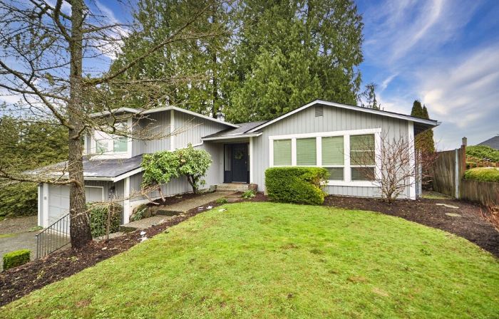 Experience Woodinville Wine Country/Downtown Bothell