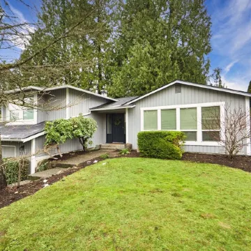 Experience Woodinville Wine Country/Downtown Bothell