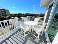 Second row, ocean view duplex w/ easy beach access