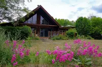 Birchwood Lake Log Cabin Retreat Hotels near Tiki Beach Resort