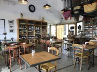 GITE OF CHARM ON THE HEIGHTS OF VENASQUE