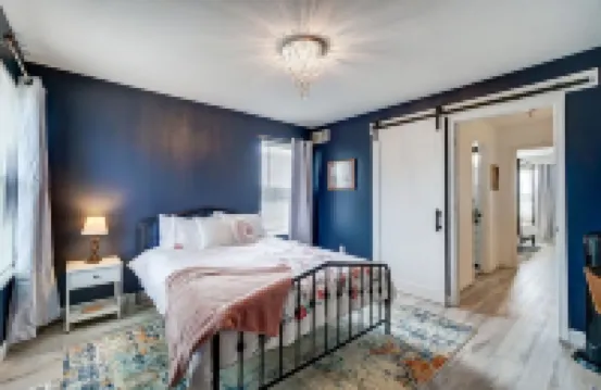 Sleepy Nook - Remodeled with Comfort & Style - Steps from Spooky Nook Hamilton