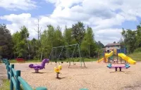 Quite Family Ski Cabin w/ Bonus BR. Wet Bar, Pool Table and Foosball Table