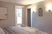 Spacious 2 BR Near Buffalo/Niagara Falls