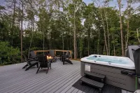 Oakmoss Cottage- New Hottub - Office - Local Wineries - Pet friendly - Dahlonega Hotel a Lumpkin County