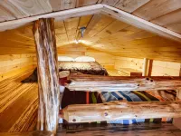 Quaint Cabin - 8 minutes from Ark Encounter!!Country setting, near town!!