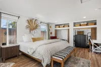 Palm & Oak - Detached Guest House - Mountain Views Hotels in Fallbrook