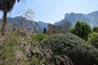 Magnificent Manor House With Pool In Sóller, perfect location, 5 bedrooms.