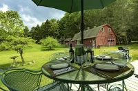 Catskill Gem! Four bedroom on 20 quiet acres