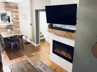 Newly Remodeled KC Bungalow, Near Plaza & Westport