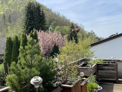 Riesige Terrasse mit Aussicht auf die Barbara Kapelle mit Großer Wohnung