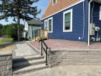 Charming 2-bedroom house in welcoming Winooski with WiFi, laundry Pets&fence