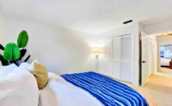 Rainwood Retreat - Palm Beach Gardens Retreat for Families & Groups: Sleeps 8