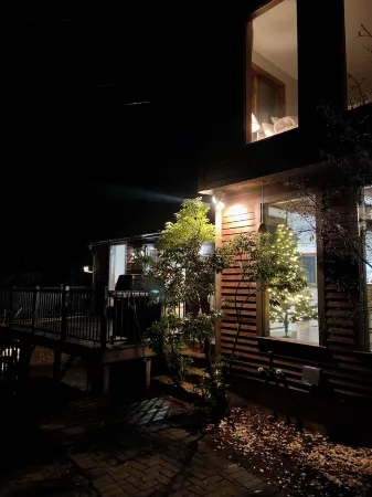 Nature, Pool, Hot Tub&Lakes! Mins to Sebago &More