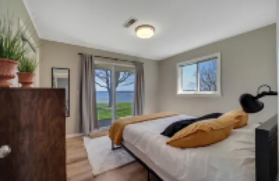 Lakefront Cottage with dock