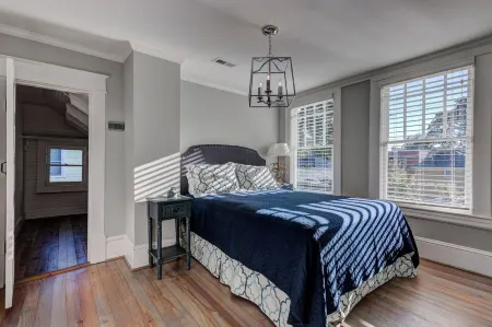 Great High Point Location adj to JH Adams Inn- Newly Renovated