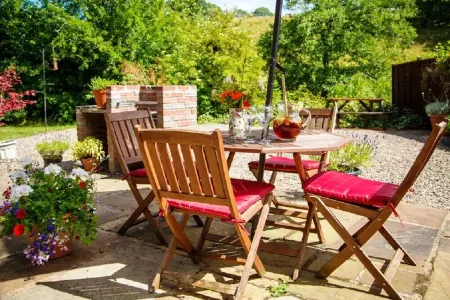 A peaceful escape in rural Herefordshire - perfect for families and friends.