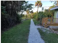 Cute Cottage 1.5Mi 2 Beach  Duplex Has Dock on Gulf Access Imperial River Rural King附近的飯店