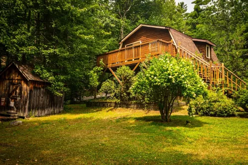 Cozy Loft Cabin high above Bashakill Wildlife Refuge