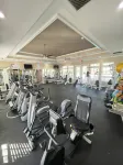 Luxury Haven - Renovated w/ Abundant Amenities
