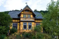 Landhaus Kunterbunt at the forest and river with chicken and sheep in the Thuringian Forest