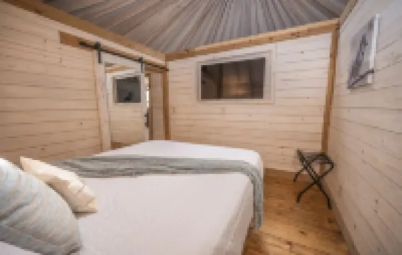 Discounted -Hot Tub Not Working- Blue Jay Yurt/Cold A/C!! /Medina River Access