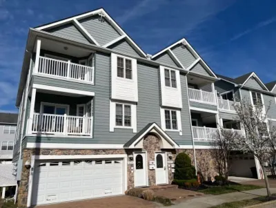 Ocean Sunrise Unit 100 Completely Refreshed for Summer 2023 Hotels near Surfside Pier