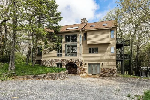 The newest and largest edition to the Wintergreen Retreat portfolio!