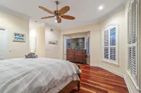 Luxury waterfront townhome, 5 min to beach, pool, boat slip & rooftop deck! - 자쿠지