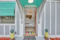 A Lovely Coastal Cottage in the seaside town of Darien Georgia