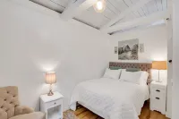 Lake Front Retreat at Cain Lake