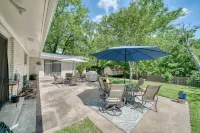 The Bradley House of Aggieland - Boutique