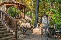 BEAVERCREEK HOME! UPDATED W/ AMAZING BACKYARD!