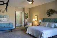 RANCHO MIRAGE - VICTORIA FALLS ENTERTAINING 4 BD - HUGE POOL & SPA & GRASS YARD!