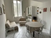 Appartement Dans Propriété Historique, Avec un Parc Avec Piscine Hotels in Marciana