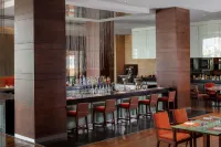 Grand Hyatt Amman - Bares
