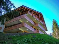 Spacious 3 Bedroom Apartment - outstanding views