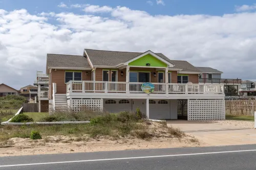 Pet Friendly, Ocean Views, Pool & Hot Tub!