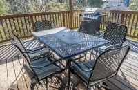 Large Santa Cruz Beach House. Steps to beach. Pets welcome. Family. Reunions.