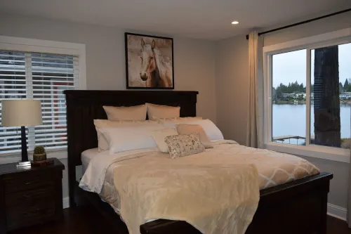 Seattle/Airport/Light Rail/SeaTac/2Bdrm Apt/Waterfront Home